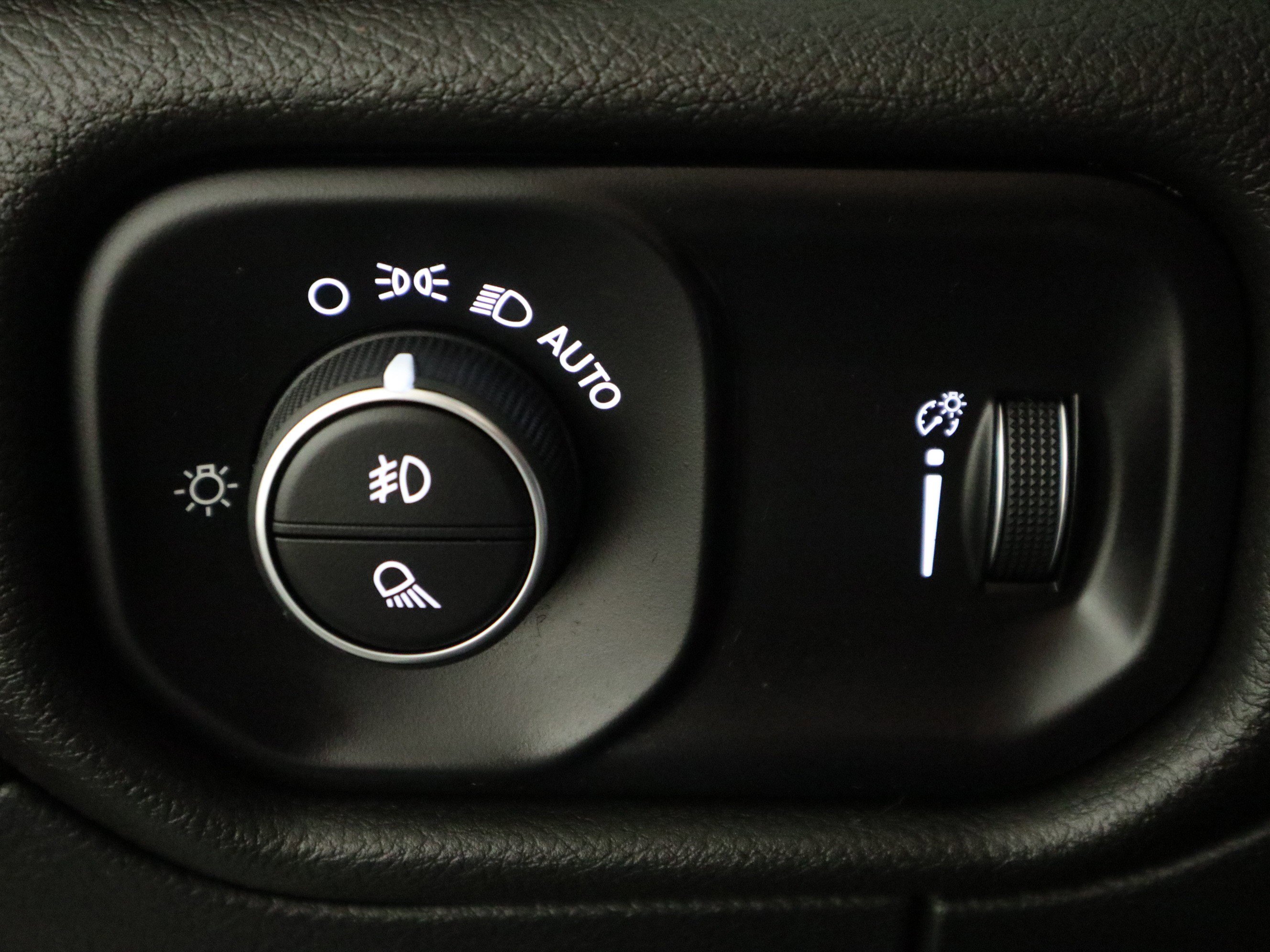 Used 2024 RAM 1500 Tradesman w/ Night Edition image 31