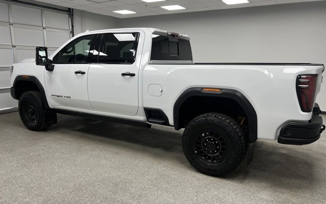 Used 2025 GMC Sierra 2500 AT4X w/ AT4X AEV Edition image 7