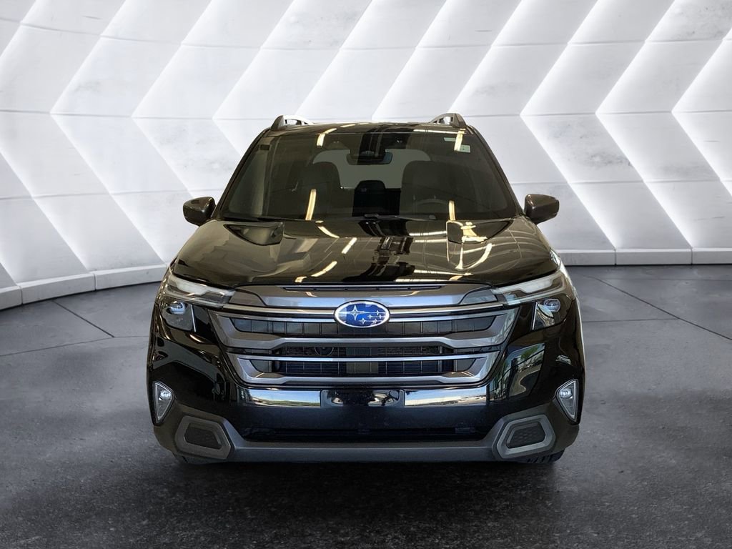 Used 2025 Subaru Forester Limited image 2