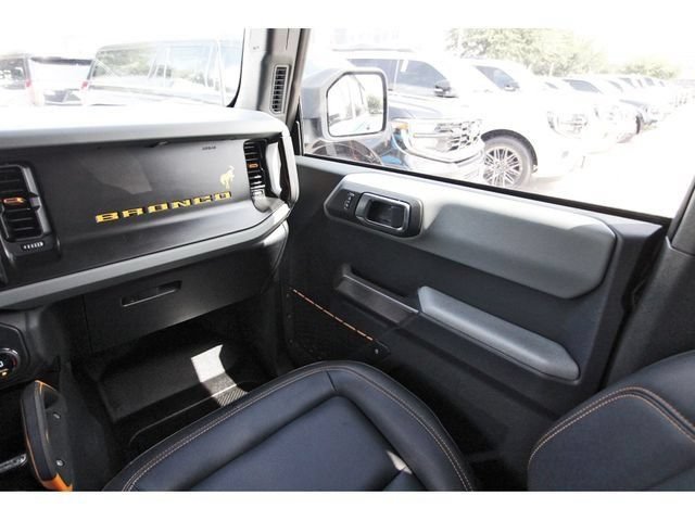 Used 2023 Ford Bronco Badlands AWD/4WD image 8