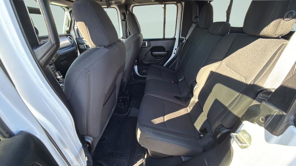 Used 2021 Jeep Gladiator Willys image 13