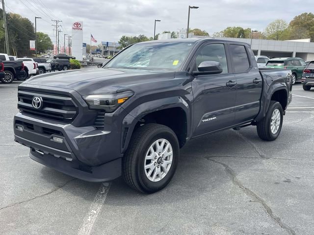 Used 2024 Toyota Tacoma SR5 AWD/4WD image 3