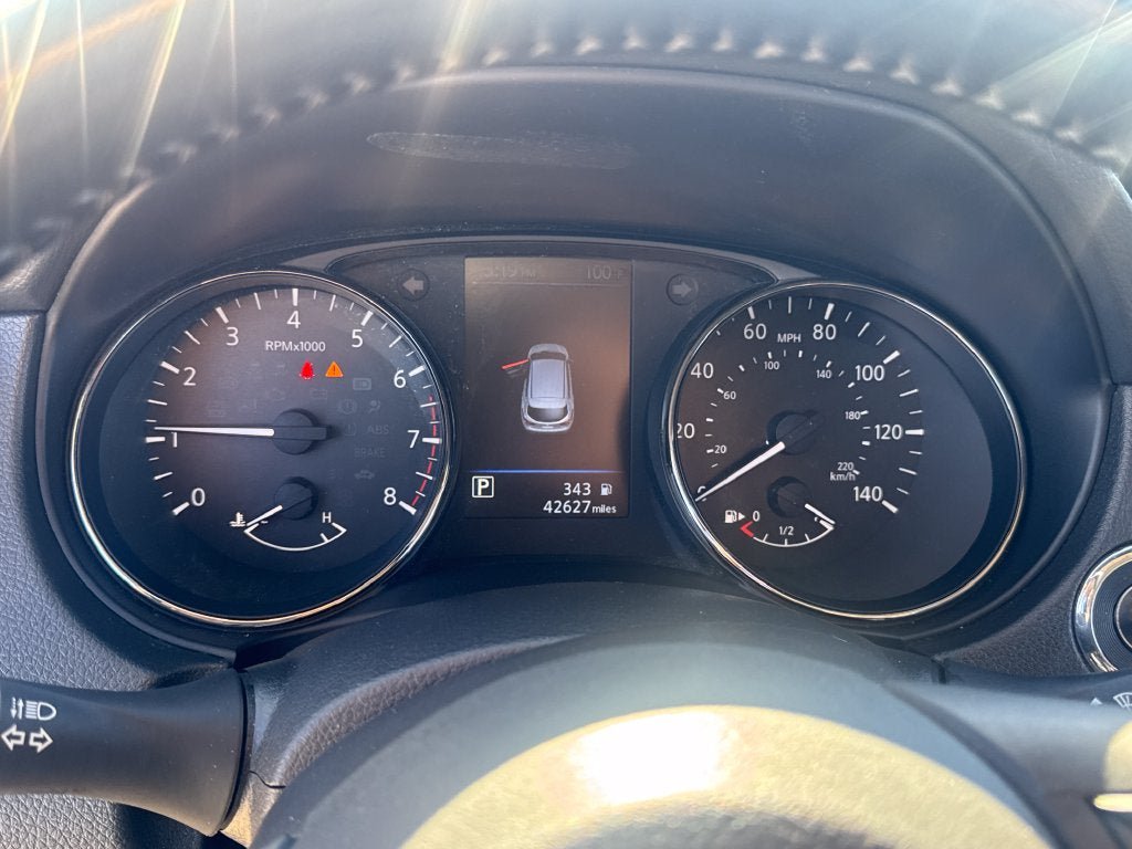 Used 2022 Nissan Rogue Sport SV w/ Technology Package FWD image 20