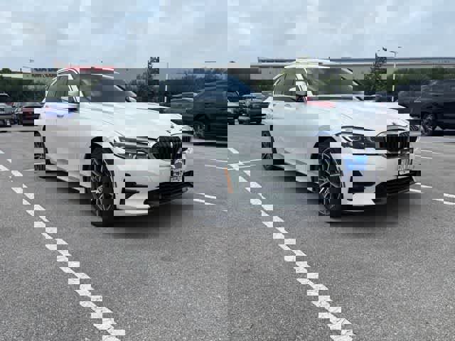 Used 2021 BMW 330e w/ Convenience Package RWD image 7