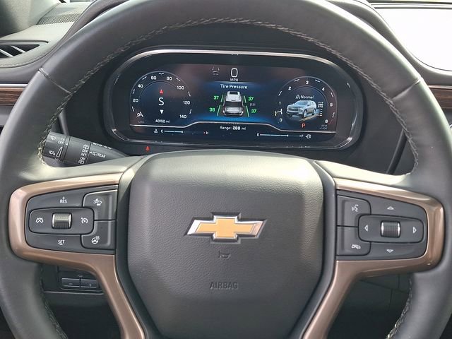 Used 2024 Chevrolet Suburban High Country image 20