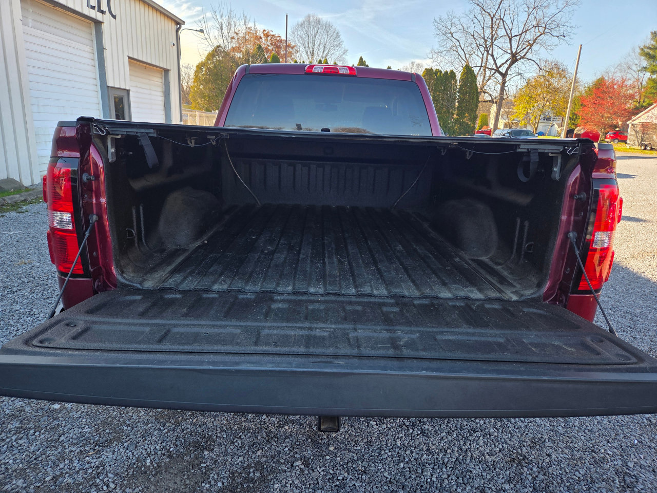 Used 2017 GMC Sierra 1500 SLE w/ SLE Value Package image 6