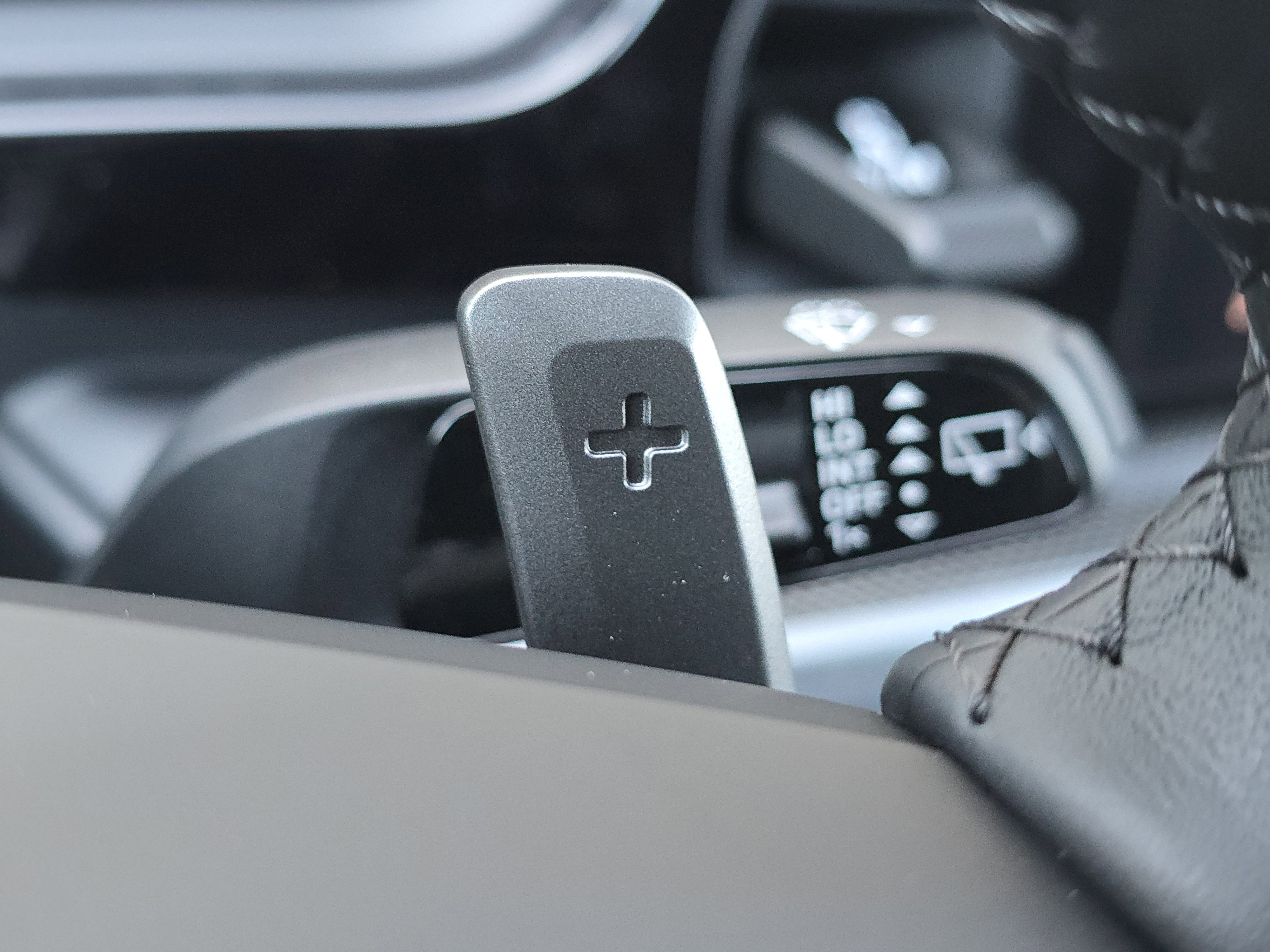 New 2026 Porsche Cayenne Turbo image 27