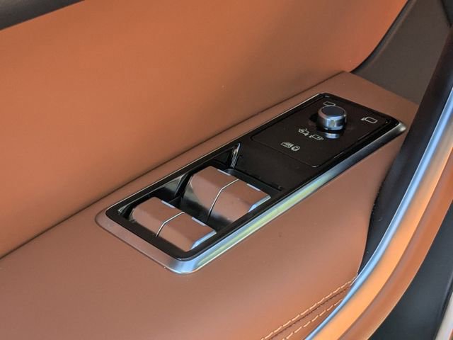 New 2026 Jaguar F-PACE R-Dynamic S image 16