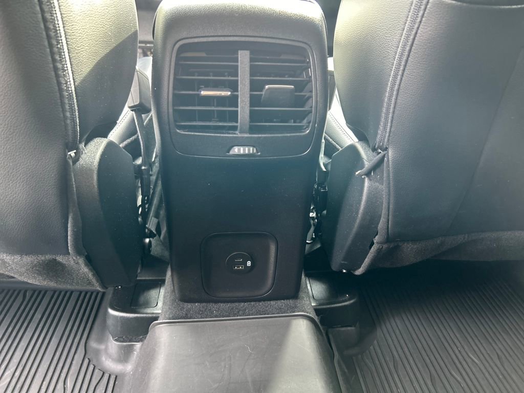 Used 2022 Ford Escape Titanium image 36