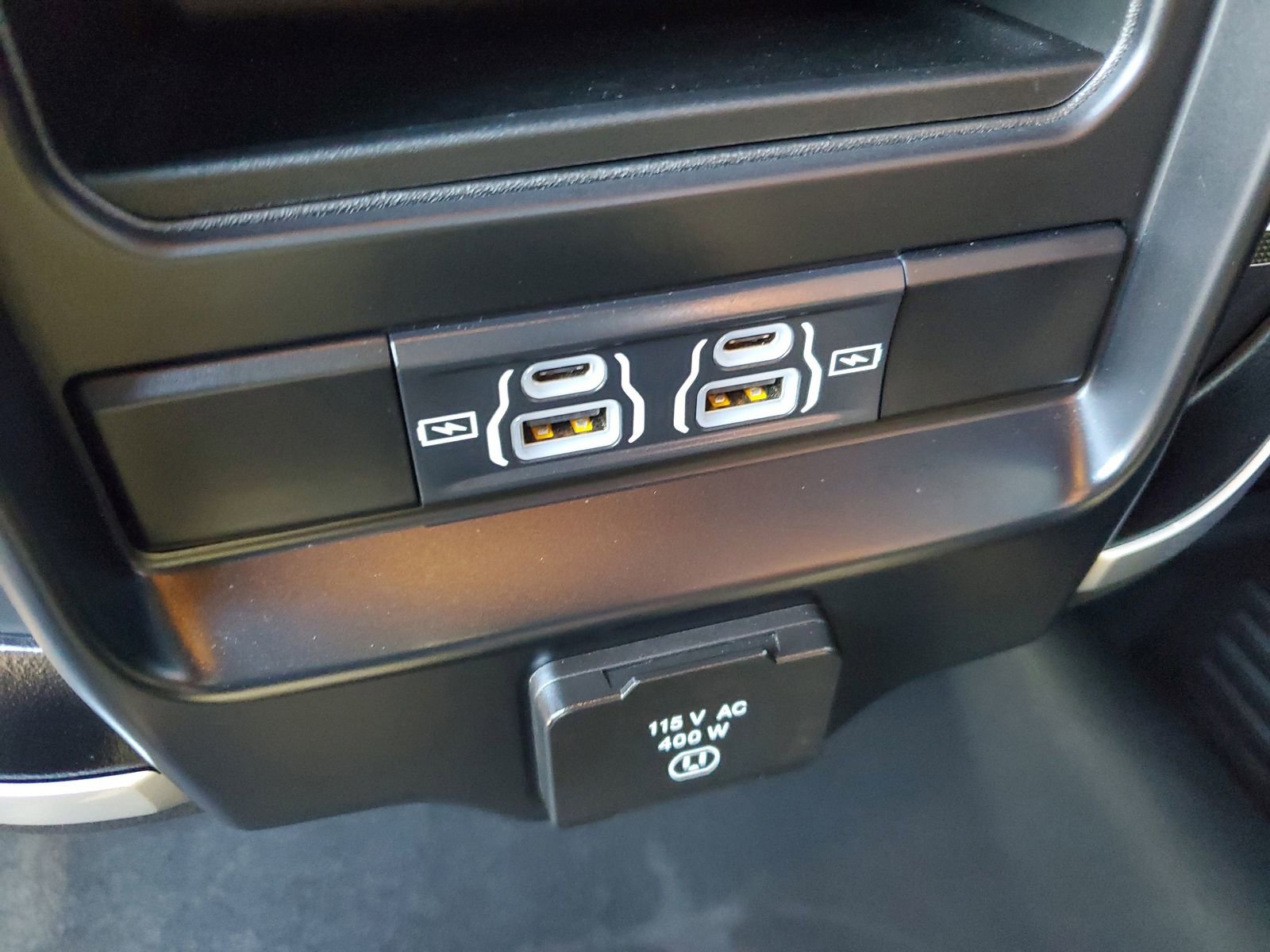 Used 2022 RAM 2500 Big Horn w/ Level C Equiment Group AWD/4WD image 13