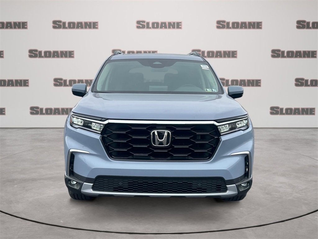 New 2025 Honda Pilot Touring image 8