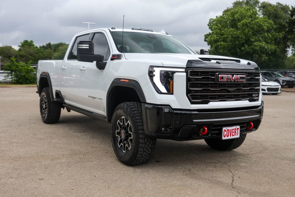 Used 2025 GMC Sierra 2500 AT4X image 9