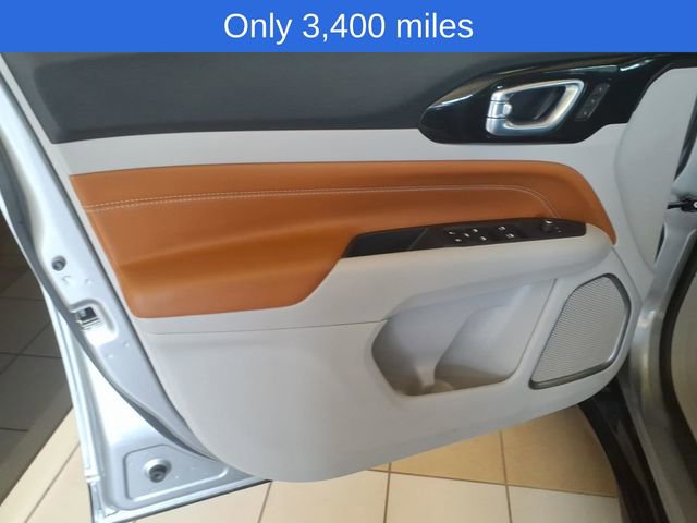 Used 2023 Jeep Compass Limited w/ Elite Group AWD/4WD image 8