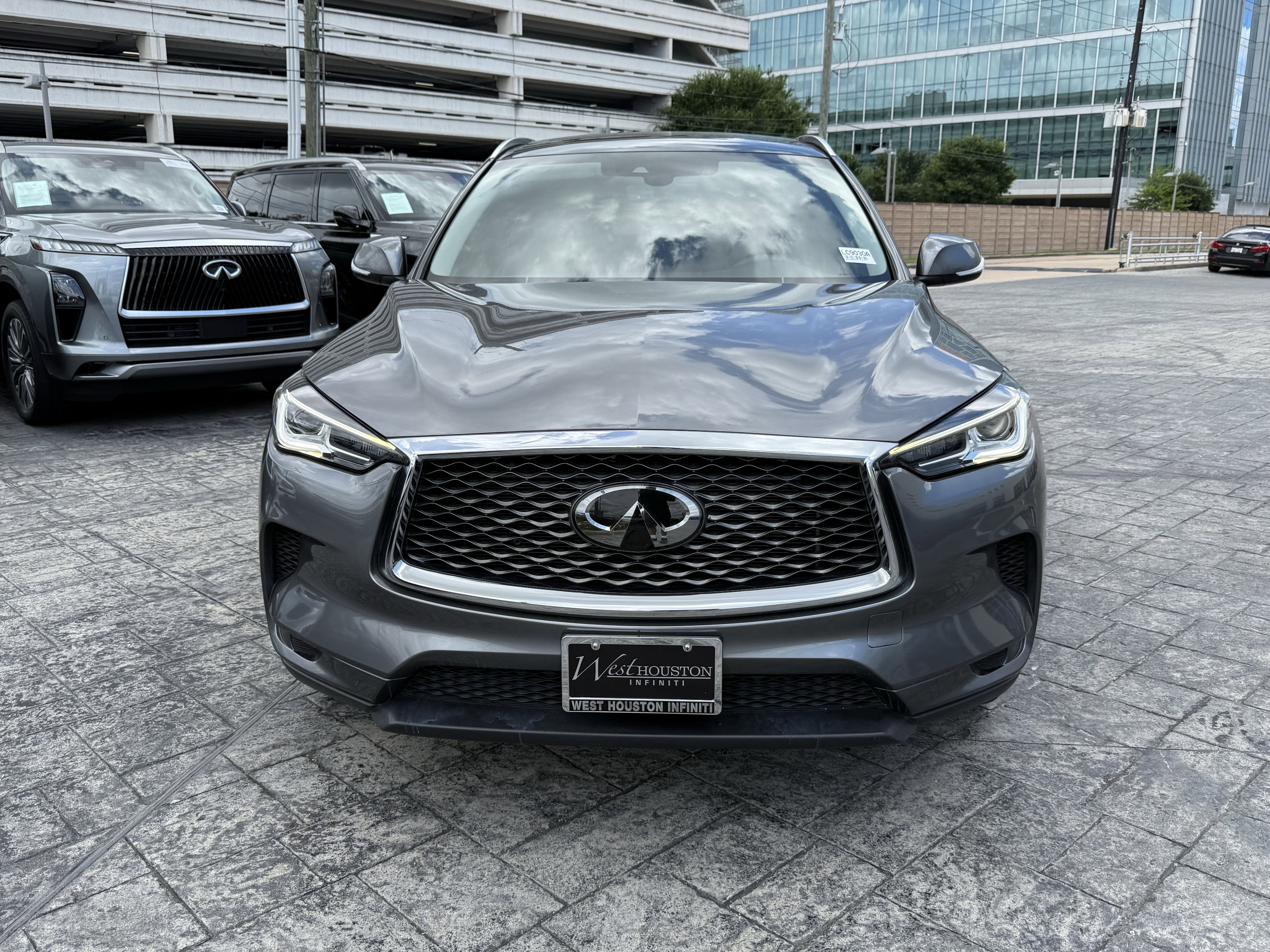 Certified 2023 INFINITI QX50 Luxe FWD image 2