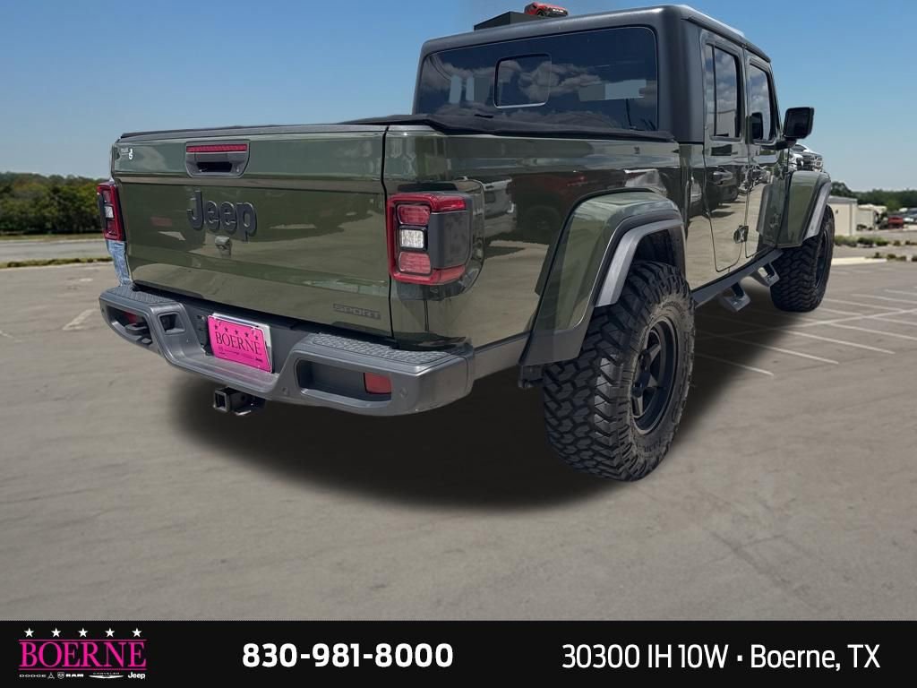 Used 2021 Jeep Gladiator Sport AWD/4WD image 13