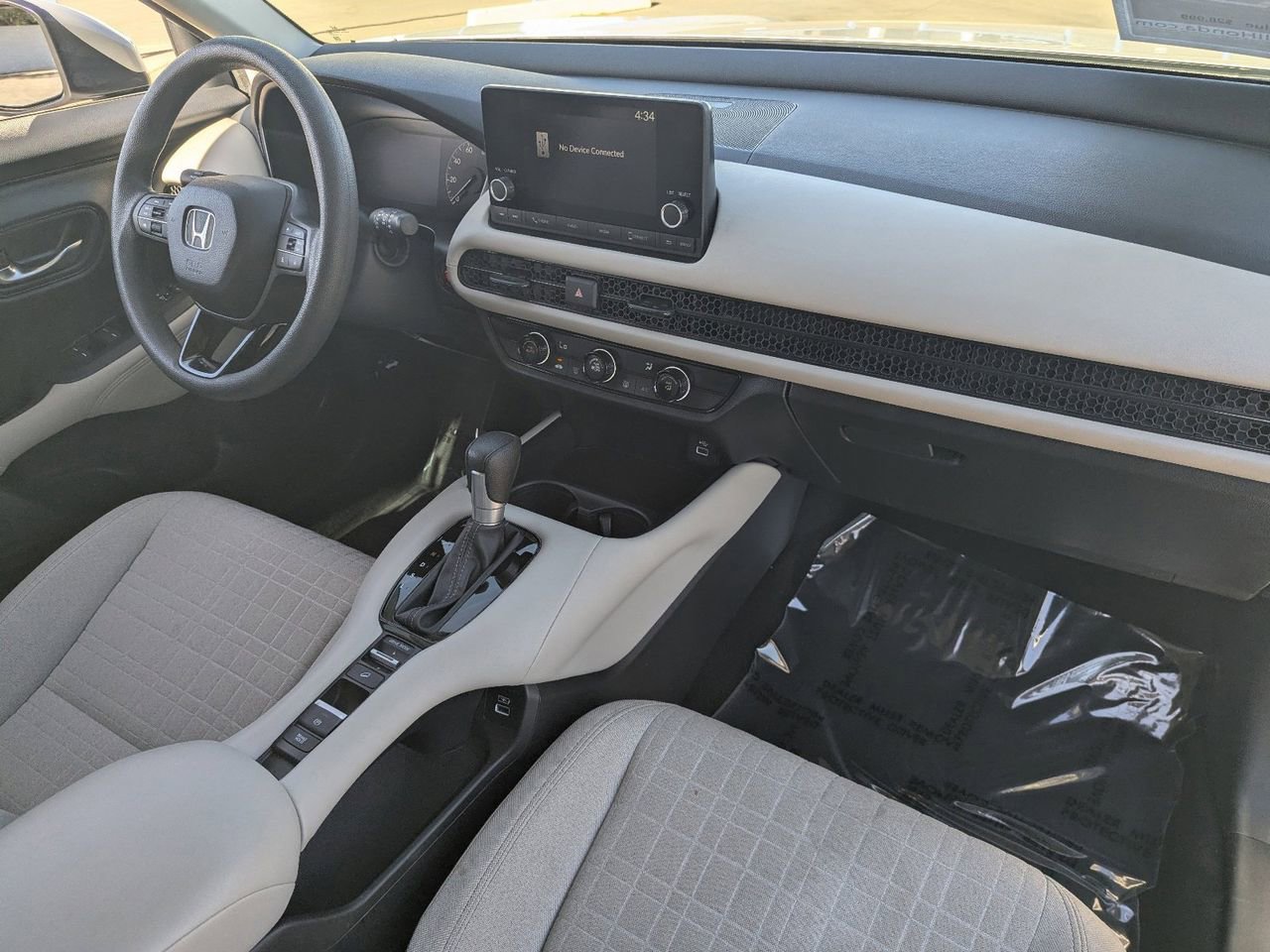 Used 2023 Honda HR-V LX image 10
