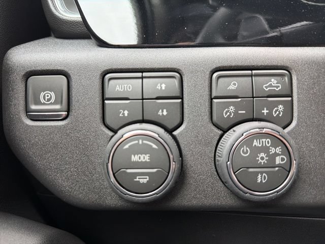 New 2026 Chevrolet Silverado 1500 LTZ w/ LTZ Convenience Package II AWD/4WD image 31