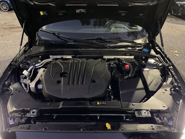 Used 2022 Volvo S60 B5 Momentum w/ Climate Package FWD image 25