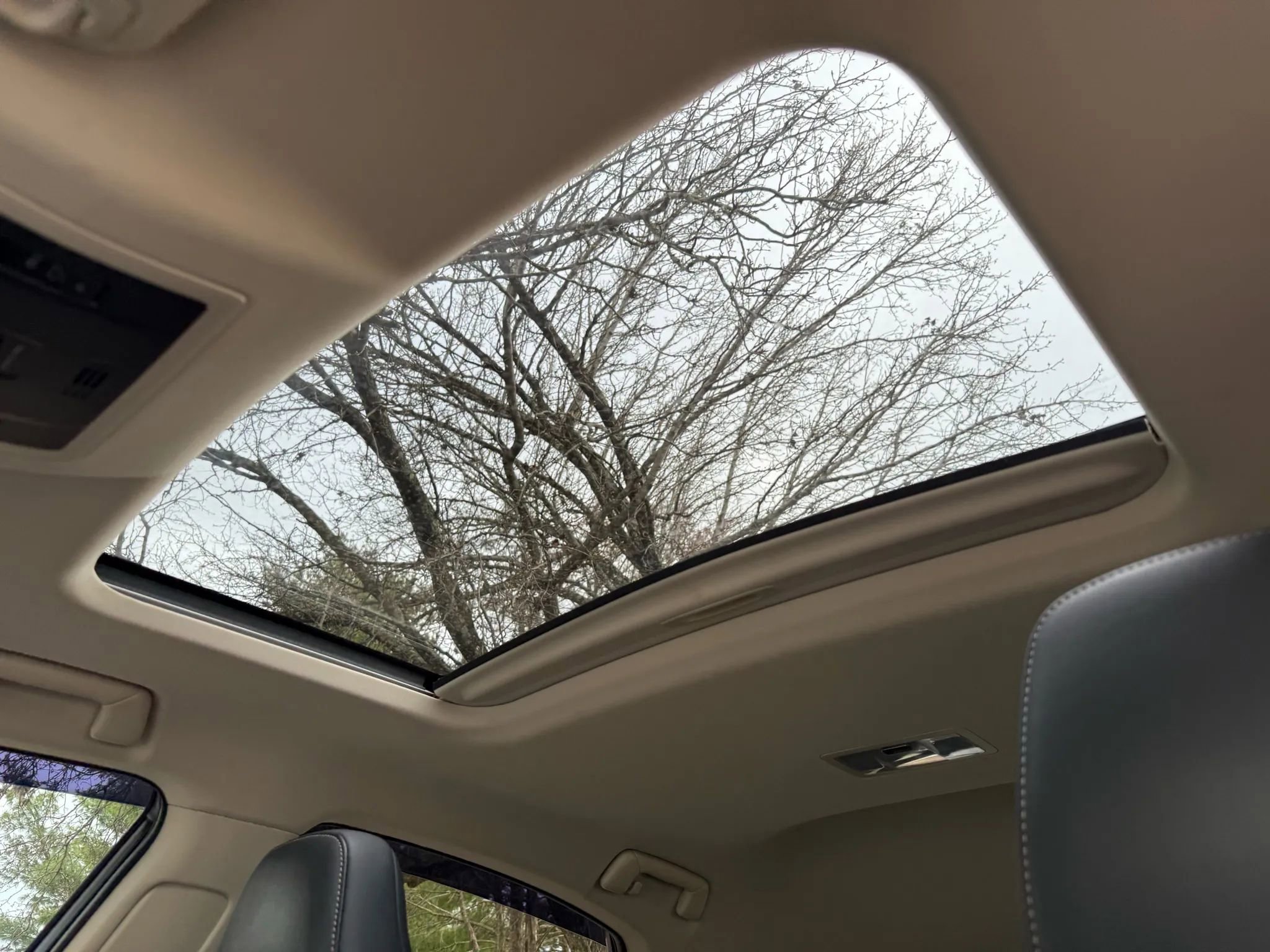 Used 2016 Lexus NX 300h AWD image 32