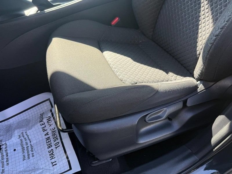 Used 2021 Toyota C-HR LE FWD image 26