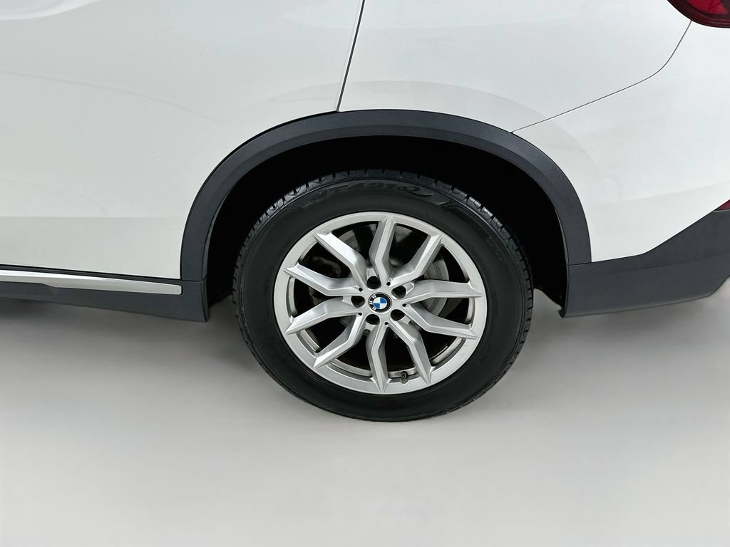 Used 2022 BMW X5 xDrive40i AWD/4WD image 34