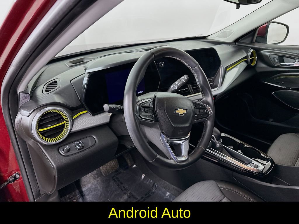 Used 2024 Chevrolet Trax LT w/ Driver Confidence Package image 14