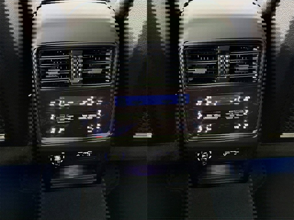 New 2026 Porsche Cayenne image 29