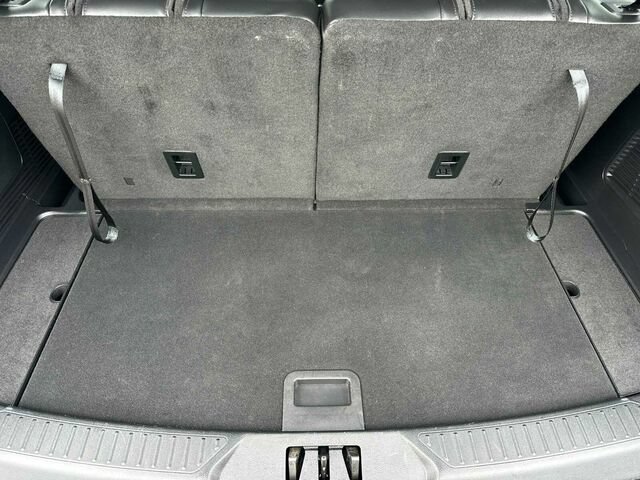 Used 2022 Ford Explorer XLT w/ Equipment Group 202A RWD image 19