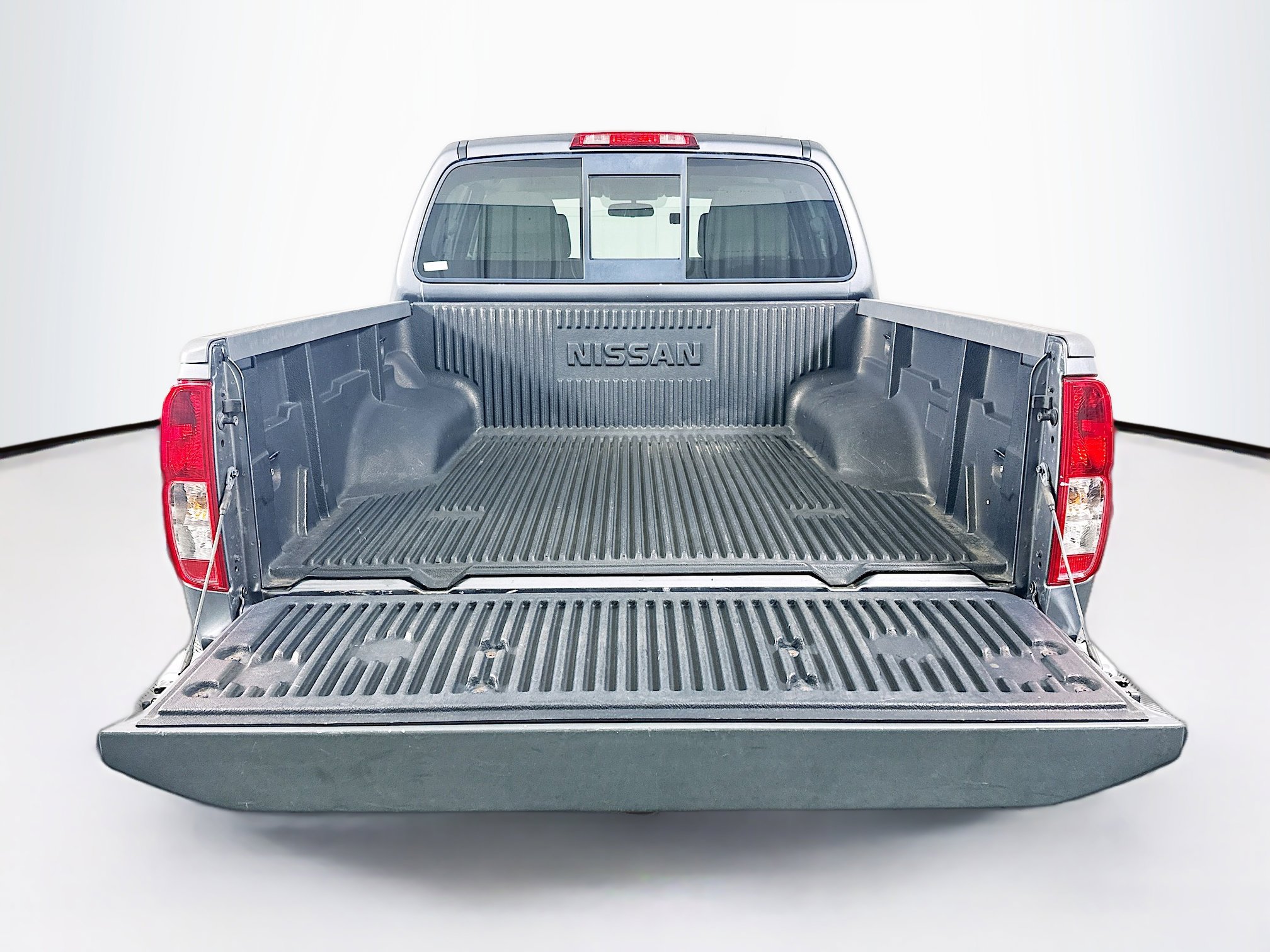 Used 2019 Nissan Frontier SV image 27