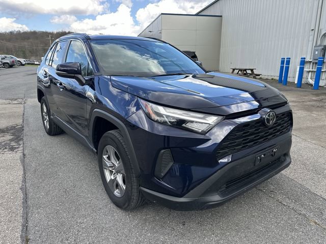 Used 2024 Toyota RAV4 XLE AWD/4WD image 11