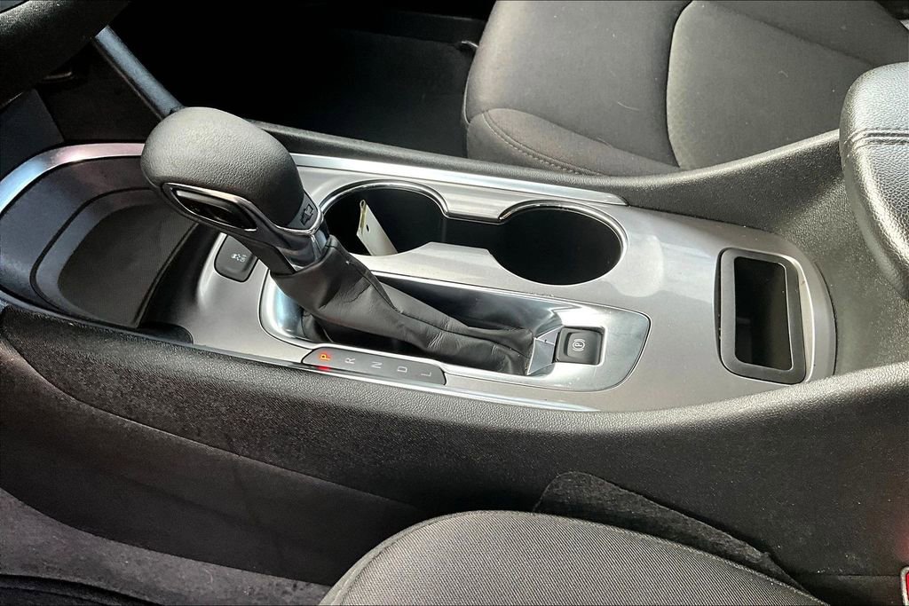 Used 2024 Chevrolet Malibu LT image 16