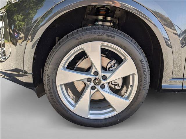 New 2025 Audi Q5 Premium Plus image 9