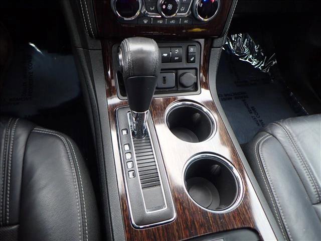 Used 2016 Chevrolet Traverse LTZ image 24