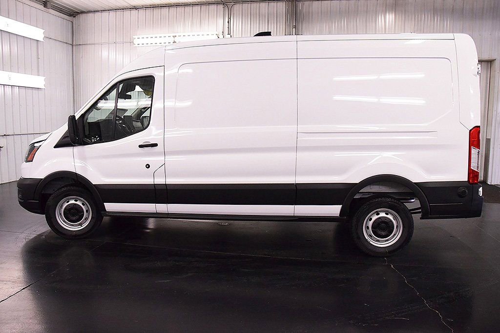 New 2026 Ford Transit 250 148 Medium Roof w/ Load Area Protection Package image 4