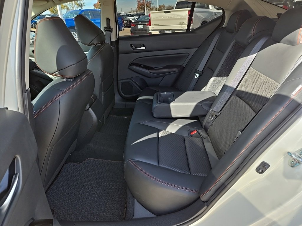 Used 2024 Nissan Altima 2.5 SR image 16