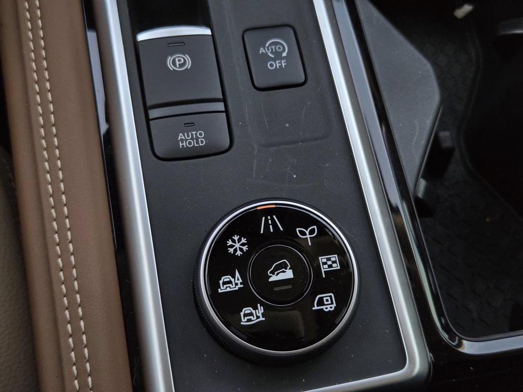 New 2026 Nissan Pathfinder Platinum AWD/4WD image 25