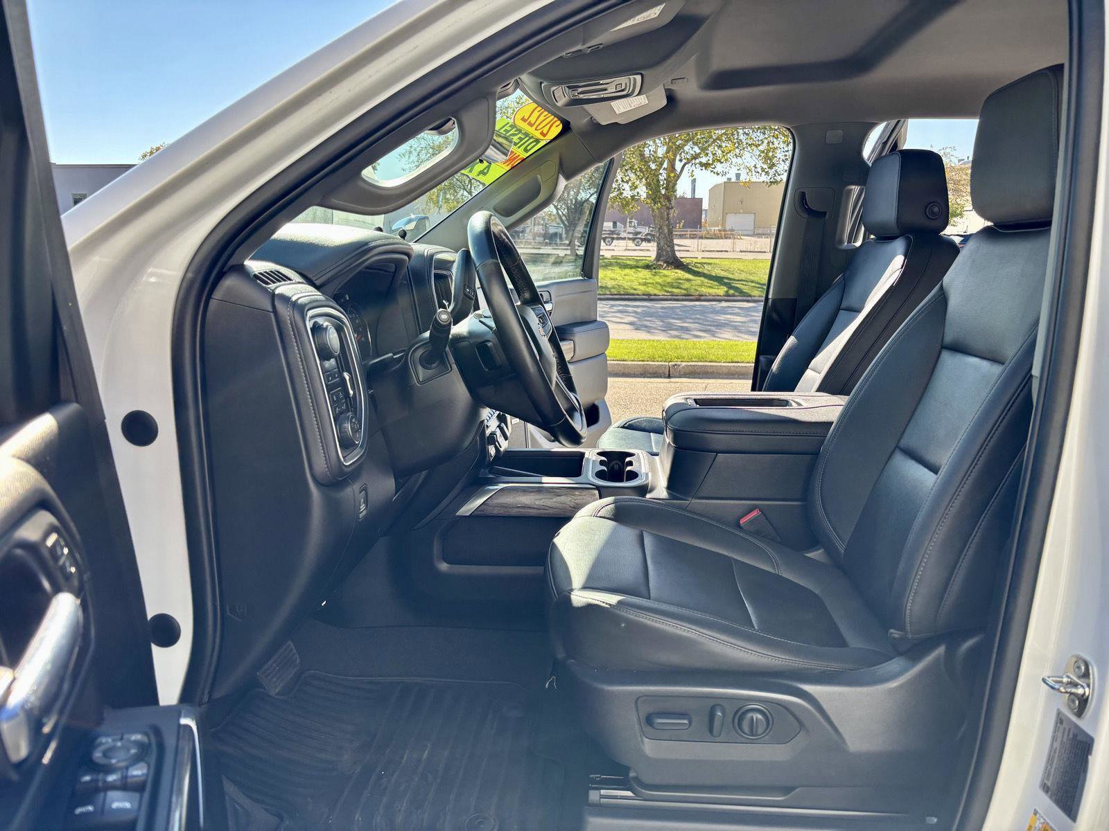 Used 2022 Chevrolet Silverado 3500 LTZ w/ LTZ Premium Texas Edition image 2