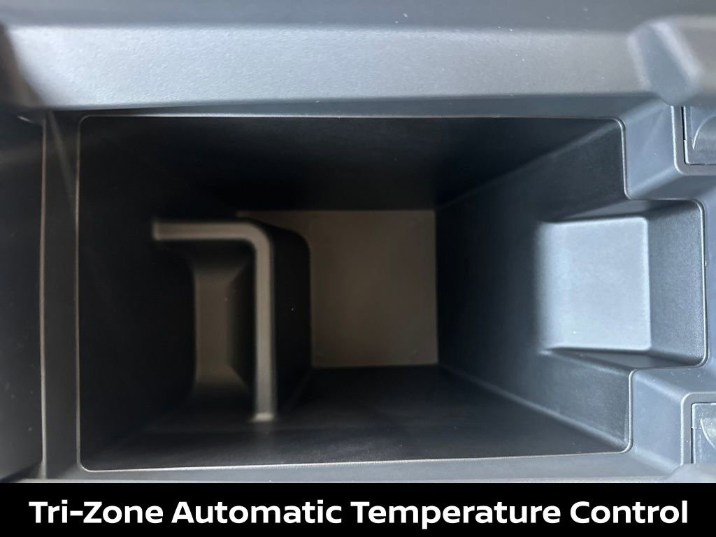 New 2026 Nissan Rogue Platinum w/ Platinum Premium Package AWD/4WD image 14