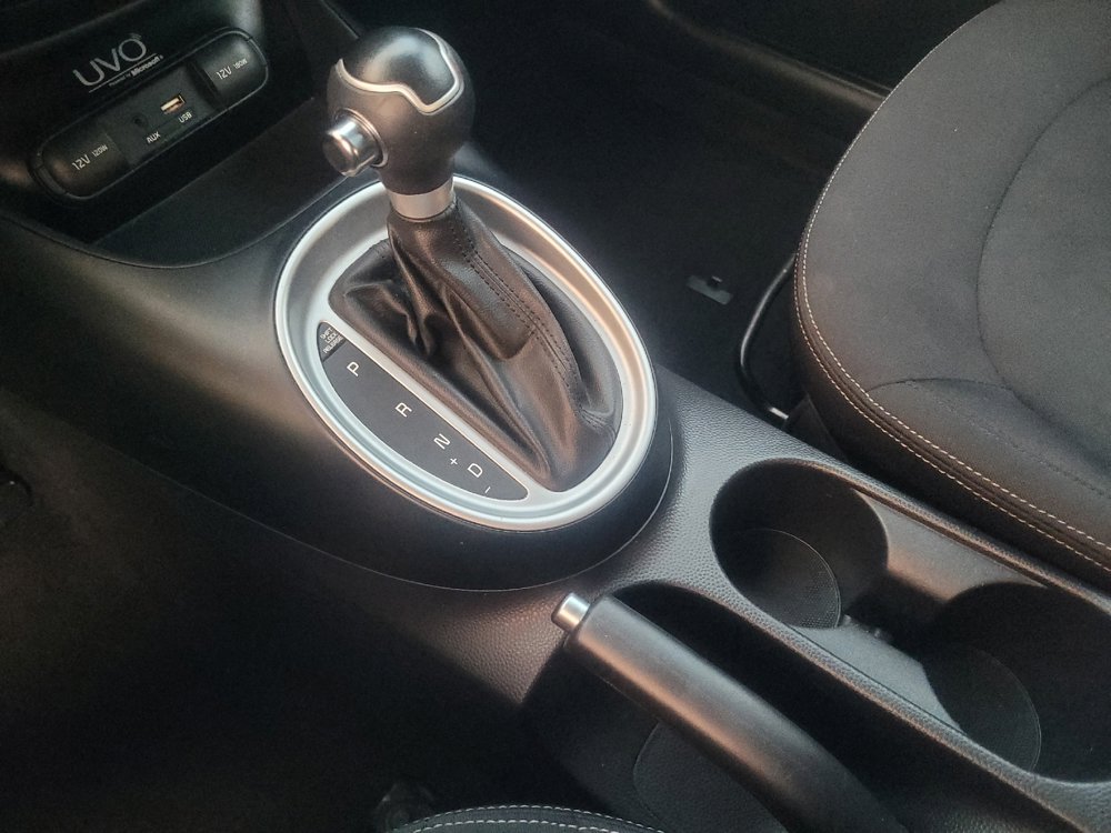 Used 2015 Kia Soul FWD image 26