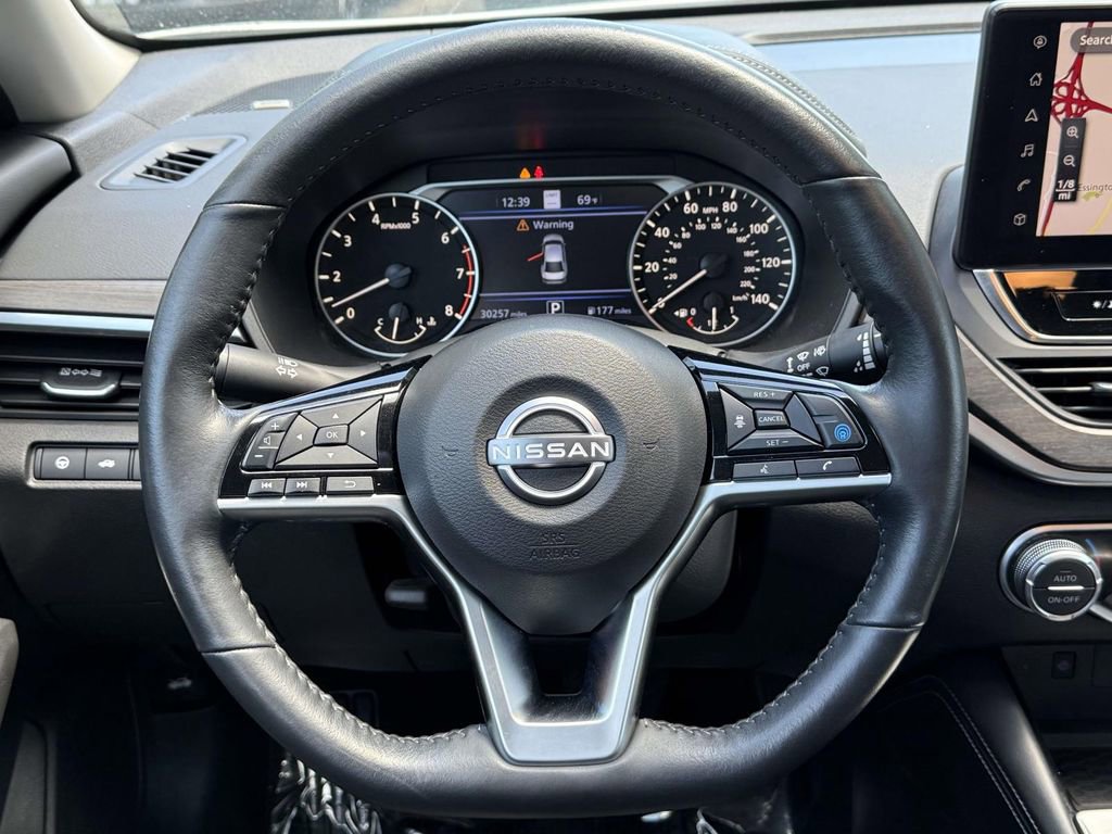 Used 2023 Nissan Altima 2.5 SL AWD/4WD image 17