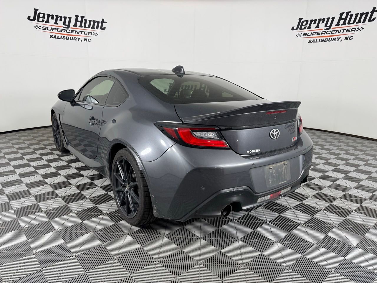 Used 2023 Toyota GR86 Premium RWD image 9