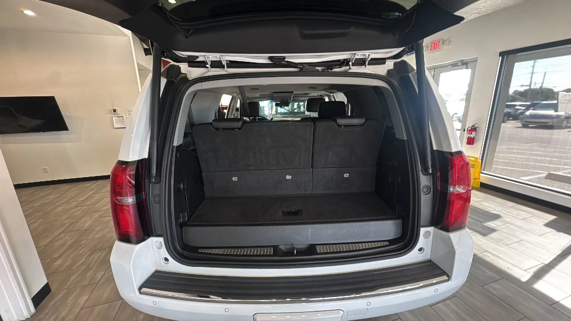Used 2019 Chevrolet Tahoe Premier AWD/4WD image 56