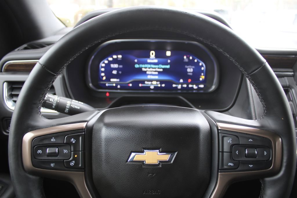 Used 2023 Chevrolet Suburban High Country image 33