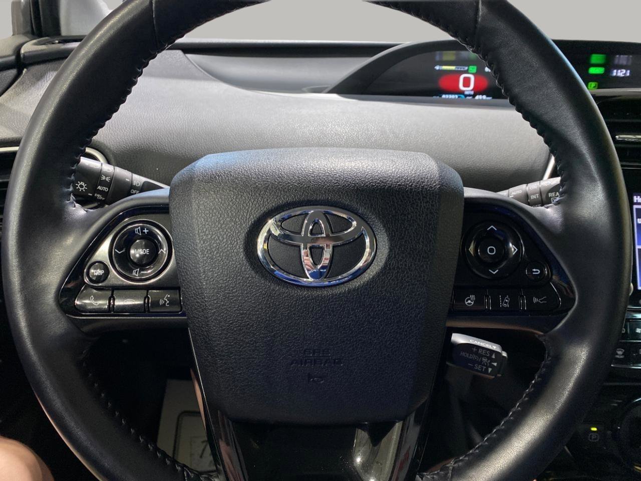 Used 2022 Toyota Prius XLE FWD image 15
