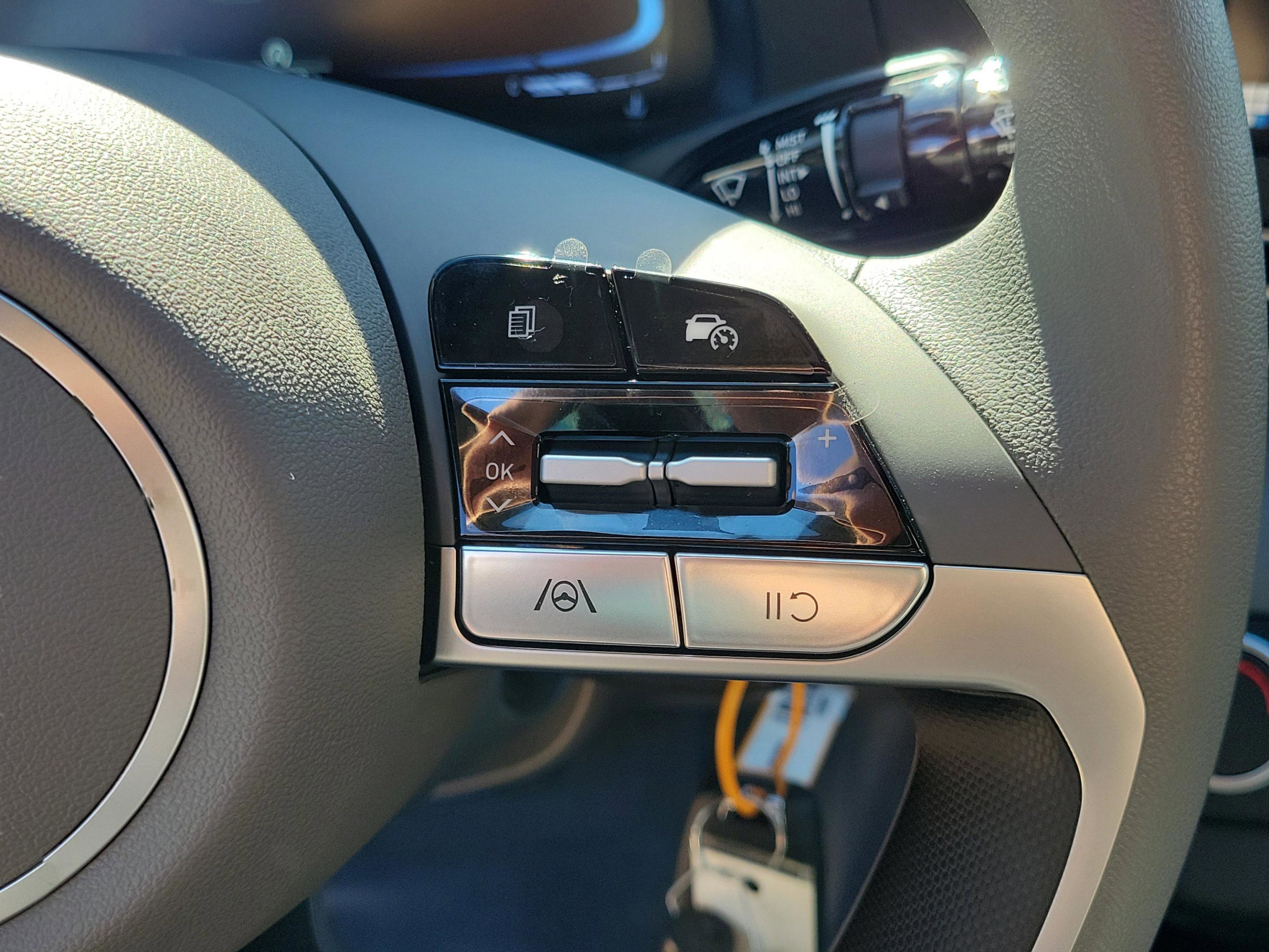 New 2026 Hyundai Elantra SE image 18