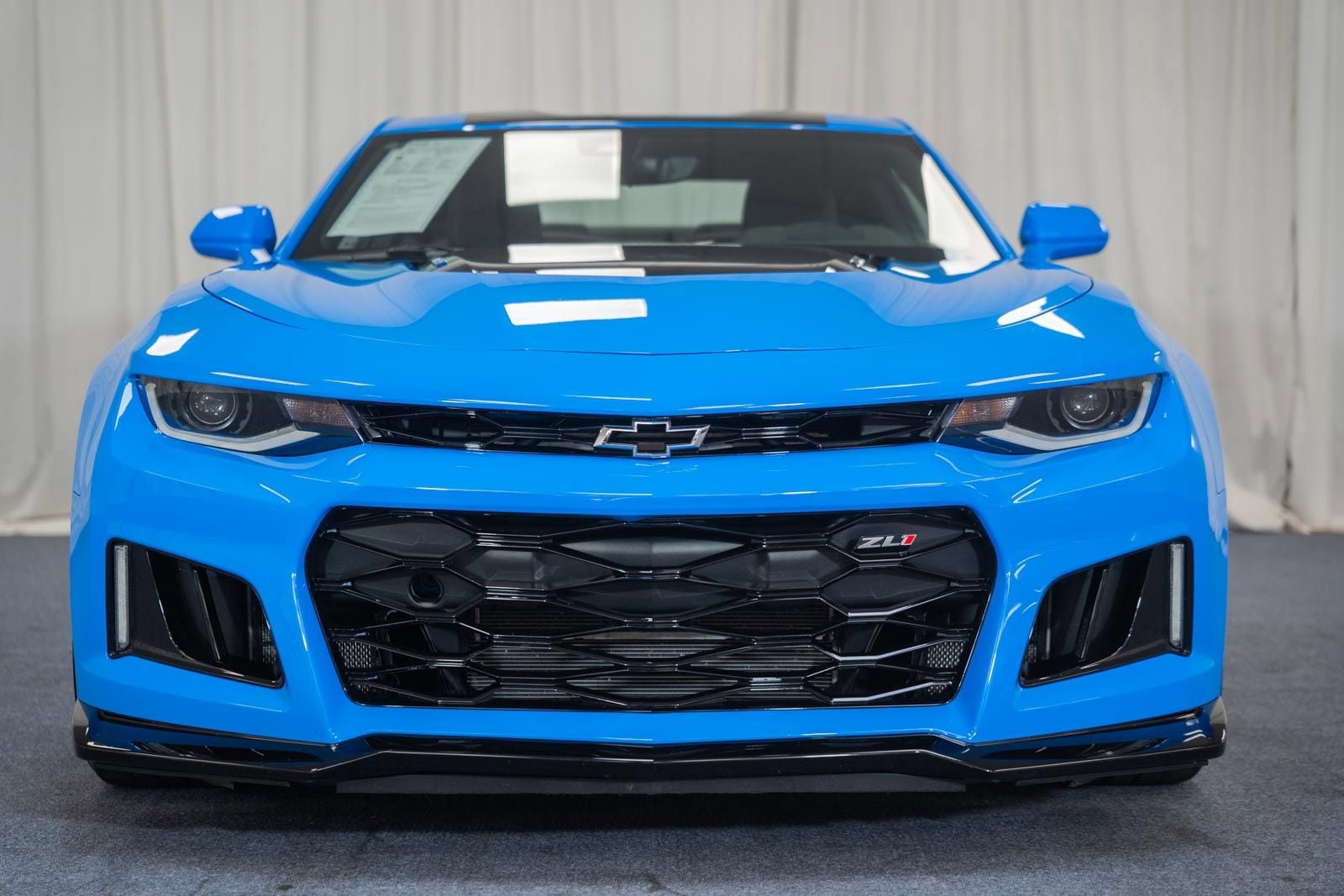 Used 2023 Chevrolet Camaro ZL1 RWD image 2