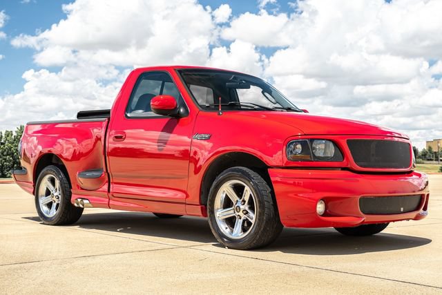 Used 2003 Ford F150 Lightning RWD image 8