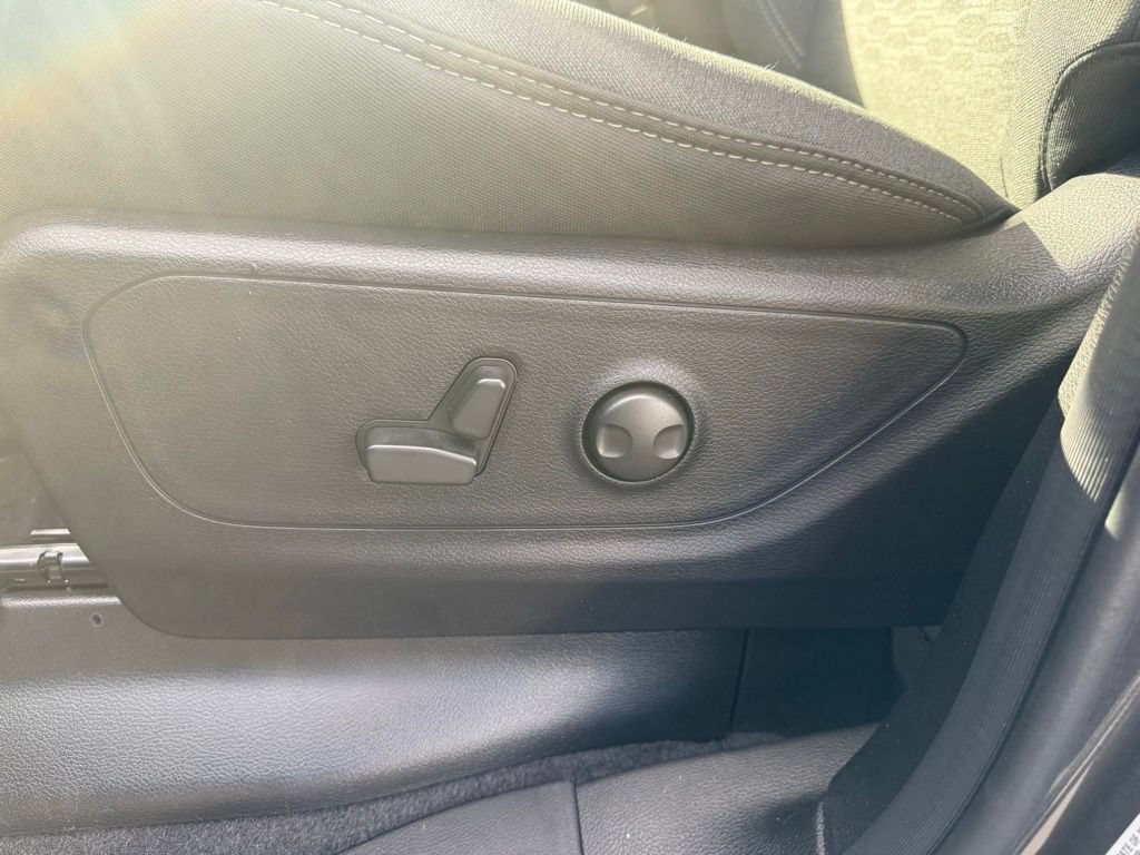 New 2026 RAM 1500 Big Horn AWD/4WD image 17