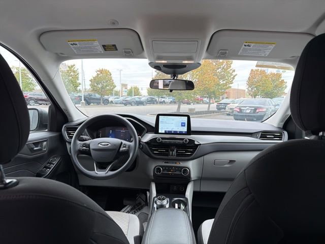 Certified 2025 Ford Escape Active image 18