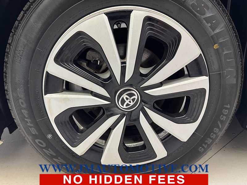 Used 2017 Toyota Prius Prime Premium FWD image 9